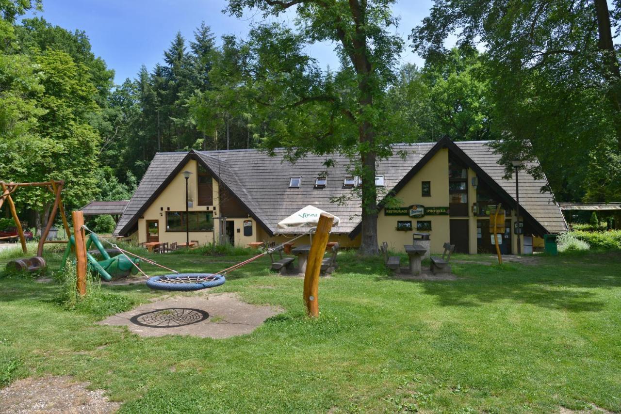 Penzion A Restaurace Pintovka Tábor Exteriör bild